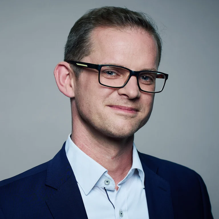 Unternehmensfuehrung_Portraet_Josef-Blank